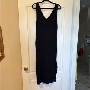 Elegant Black Sleeveless Dress